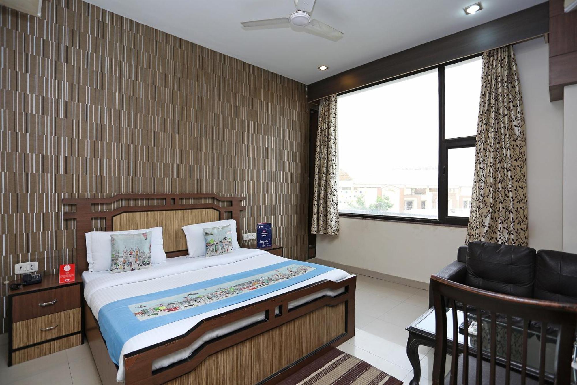 แคปิตัล โอ 1299 โฮเต็ล มูกุต รีเจนซี Hotel กาเซียบัด ภายนอก รูปภาพ